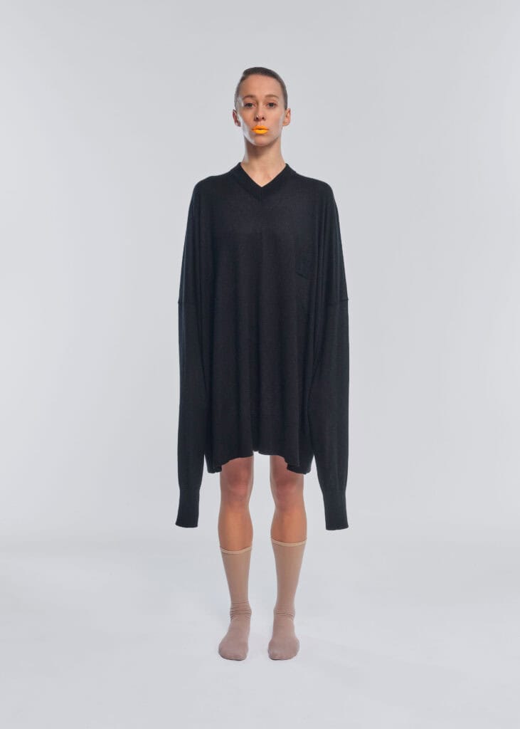 The Transylvania V-Neck Just Black